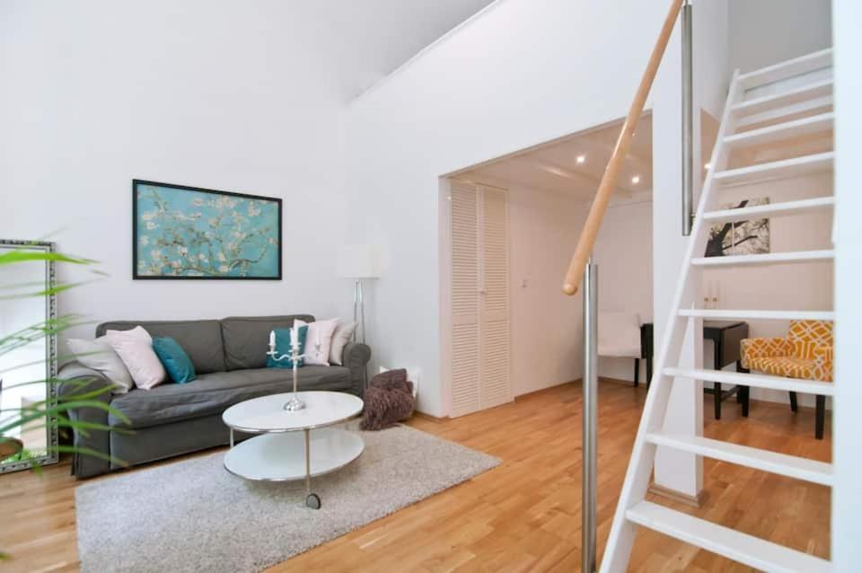 ⍟luxurious And Bright⍟ 5 Min Walk To City Center Wien